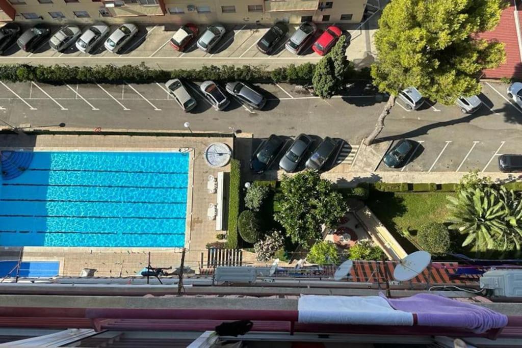 Sea View Apartments, بينايدورم المظهر الخارجي الصورة
