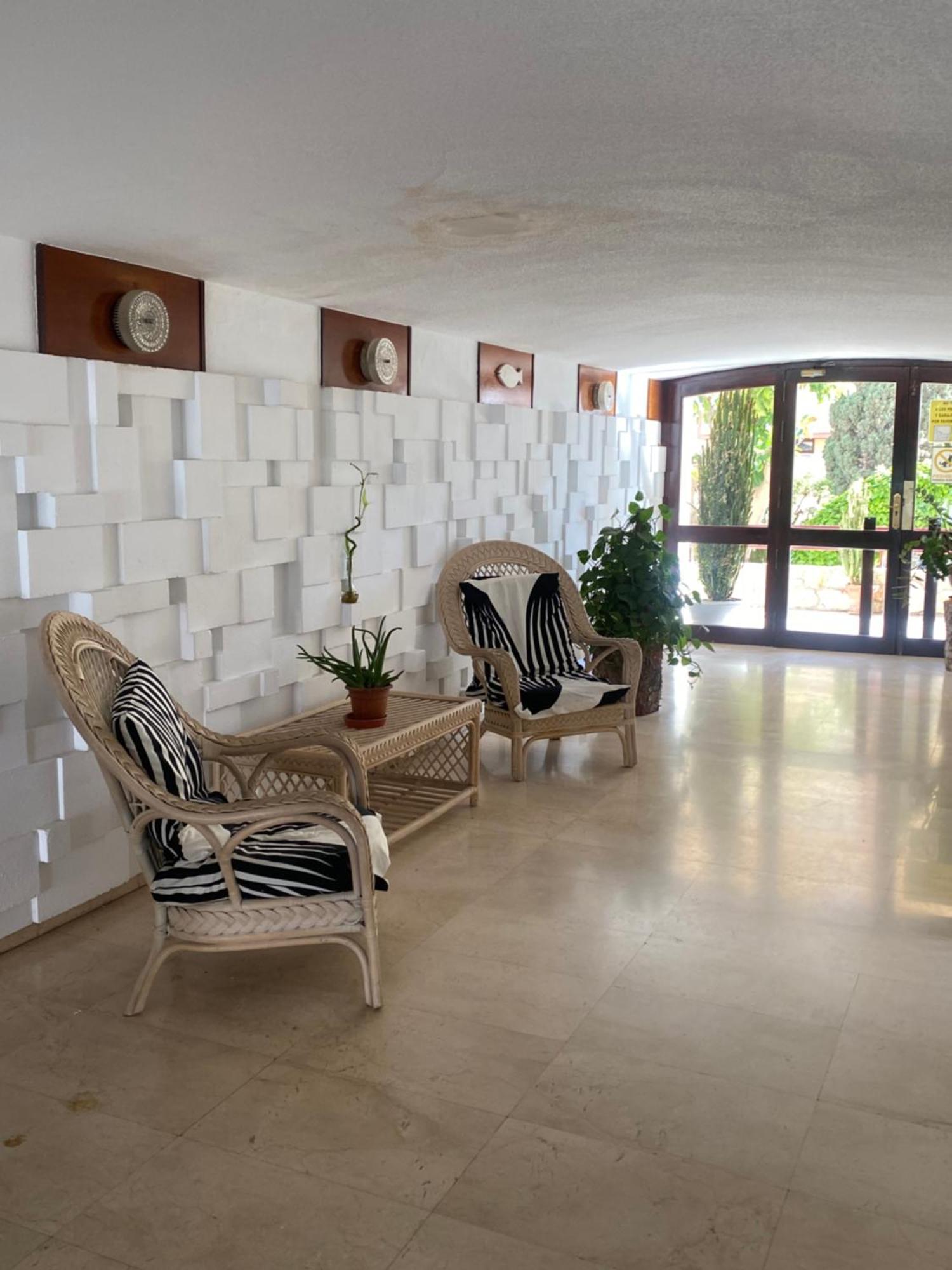 Sea View Apartments, بينايدورم المظهر الخارجي الصورة